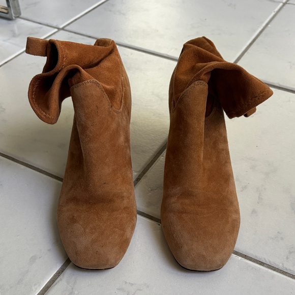 Chic Tan Suede Ankle Booties - Picture 1 of 11